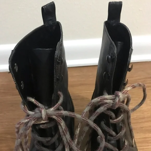 Zara distressed combat boot - Picture 6 of 9